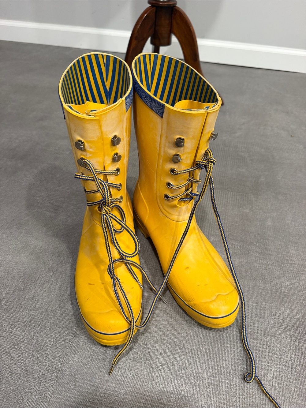 Hunter Festival Yellow Lace-Up Women's Rain Boots 8